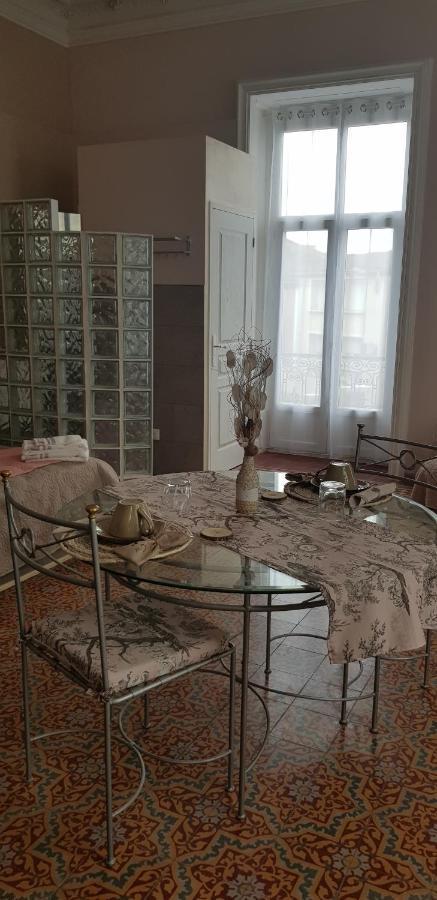 Bed and Breakfast Chez Dedou Et Madou Florensac Zewnętrze zdjęcie